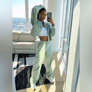 Aritzia-TNA “Sunview” High Rise Corduroy Pants (Size:4)